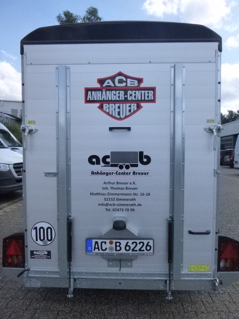 Pferdeanhänger von ACB Anhänger-Center Breuer mit Kontaktdaten aus Simmerath, Deutschland.